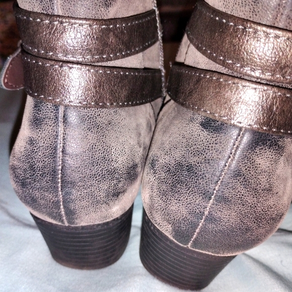 EUC Women's Gray Sonoma Rustic Design Ankle Boots Cold Weather Fall Autumn 9M - Picture 4 of 5